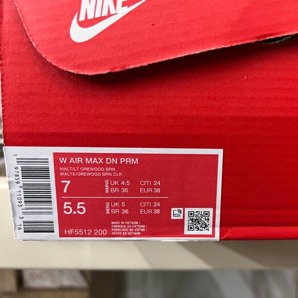 Nike Wmn's SIze 7 Air Max DN PRM Snakeskin Light Orewook Brown HF5512 200 - New - Picture 7 of 7